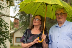 Kaikki otetaan mukaan ja jäsenten toiveita kuunnellaan aina tarkasti, sanovat Pirkko Mäkelä ja Keijo Oiva. 